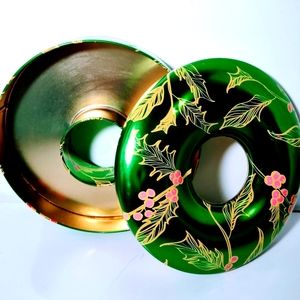 Christmas Green,Red and Yellow Round Donut Shaped Tin with hole  7" Rare